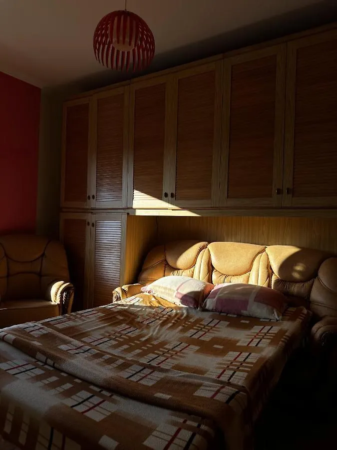 Sunny Riverside Tirana'S Oasis - Breakfast & Dinner Homestay